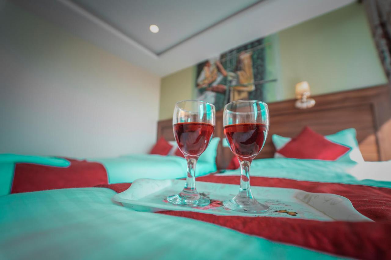 Hotel Royal Image Pokhara Exterior foto